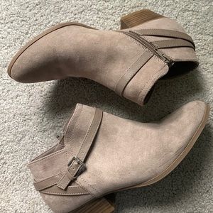Bootie with heel